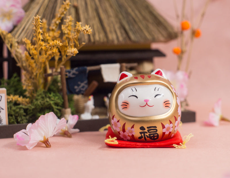 Cute Lucky Cat Figurine & Piggy Bank