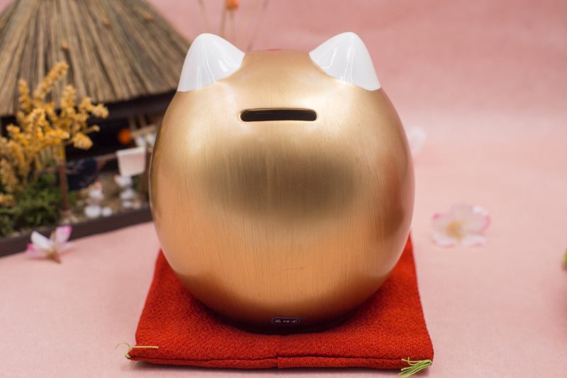 Cute Lucky Cat Figurine & Piggy Bank