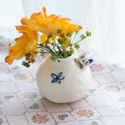 Japanese Cute Kitten Flower And Spot Vase