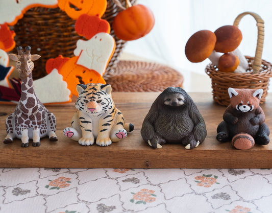 Cute Animal Zoo Figurines-Tiger, Giraffe, Sloth And Red Panda