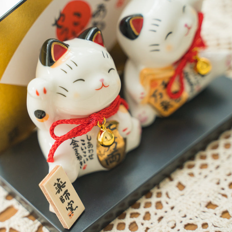 Cute Lucky Cat Figurine