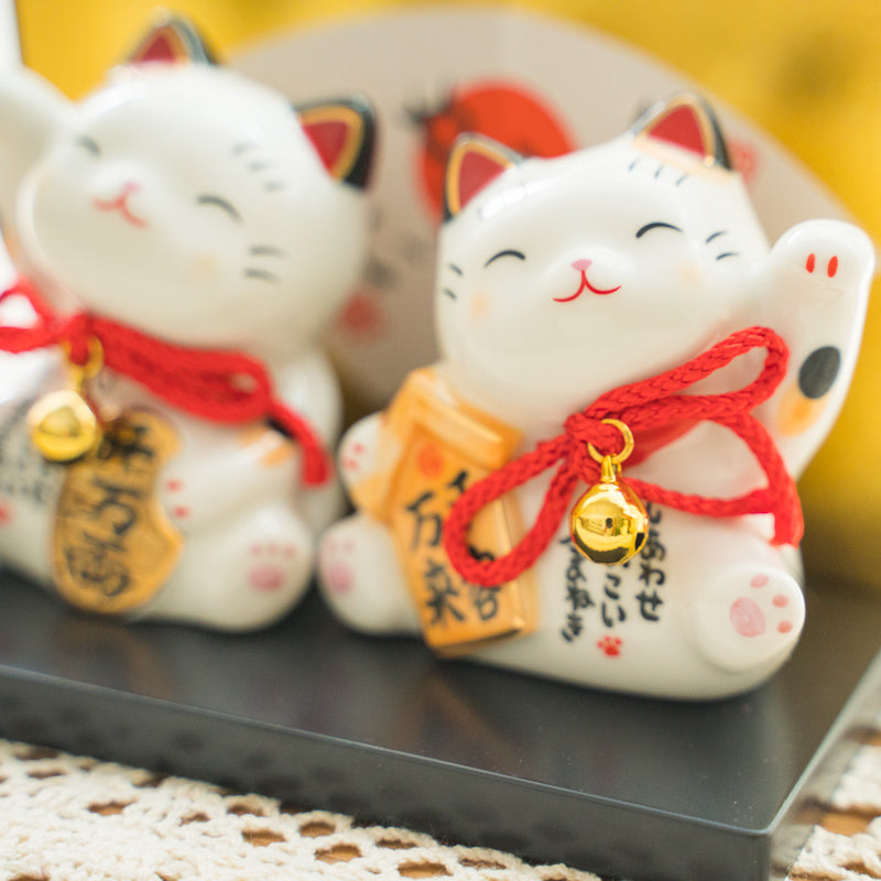 Cute Lucky Cat Figurine