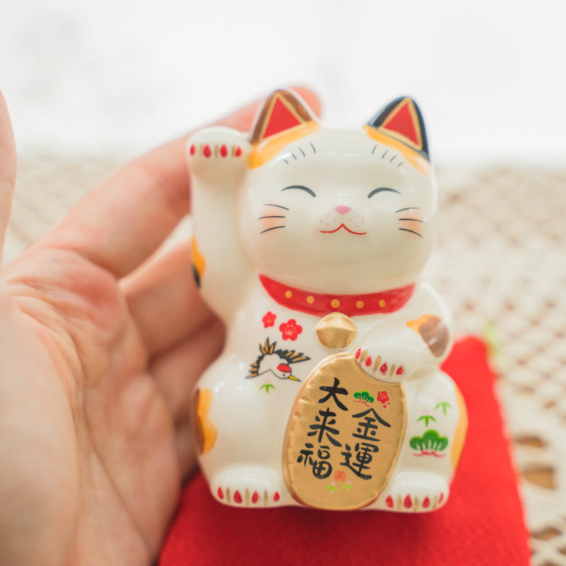 Maneki Neko Lucky Cat Figurine