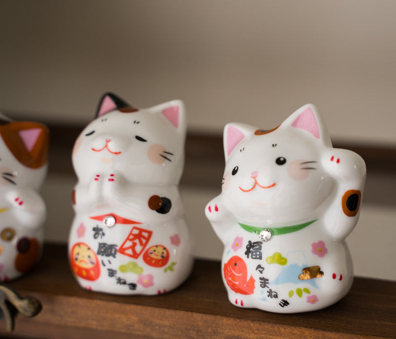 Cute Lucky Kitten Figurines