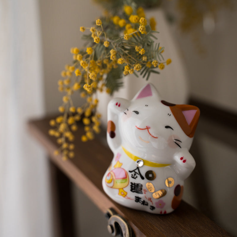 Cute Lucky Kitten Figurines