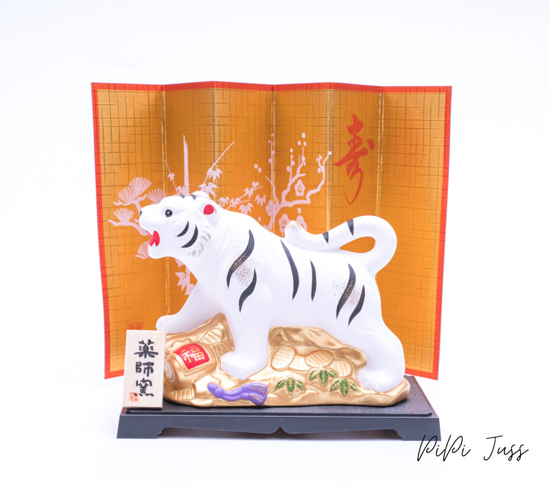 Tiger Figurines