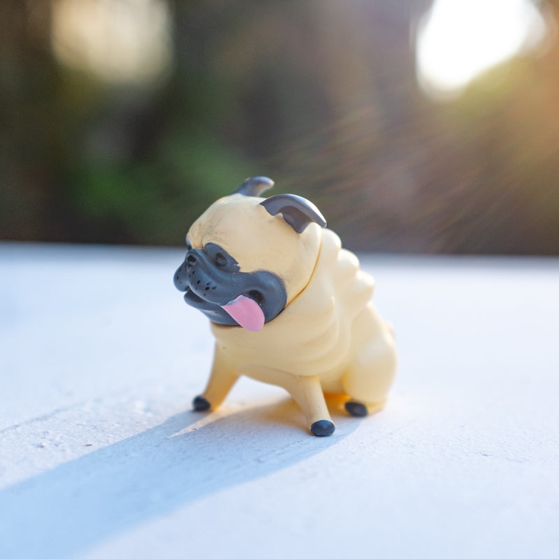 Cute Dog & Cat Under Strong Wind Figurine