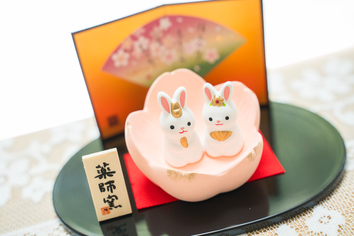 Japanese Cute Rabbit Family Figurine