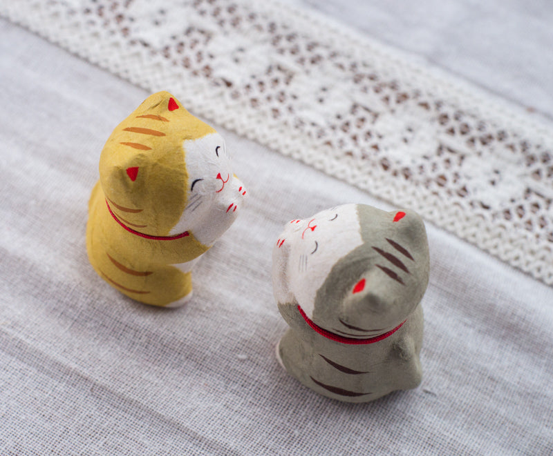 Japanese Handmade Cute Praying Kitten Figurine