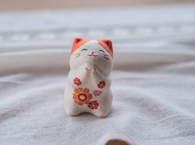 Japanese Handmade Cute Praying Kitten Figurine