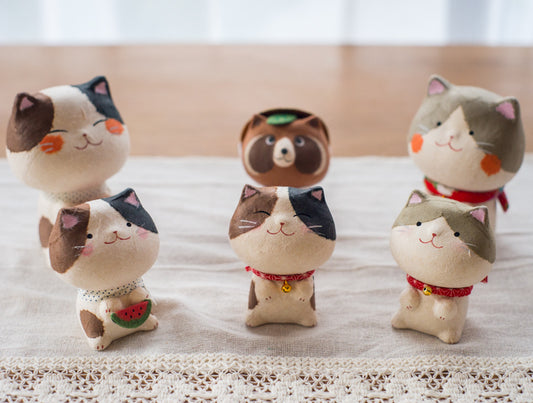 Japanese Adorable Cat And Kitten Figurines