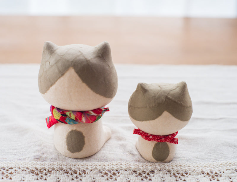 Japanese Adorable Cat And Kitten Figurines