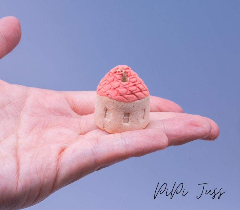 Japanese Cute Small House Stick Incense Holder