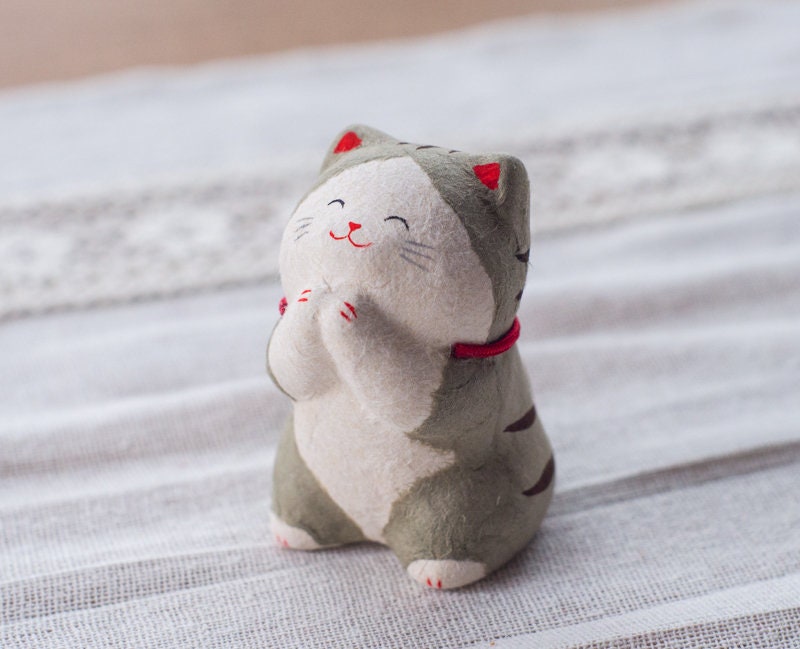 Japanese Handmade Cute Praying Kitten Figurine