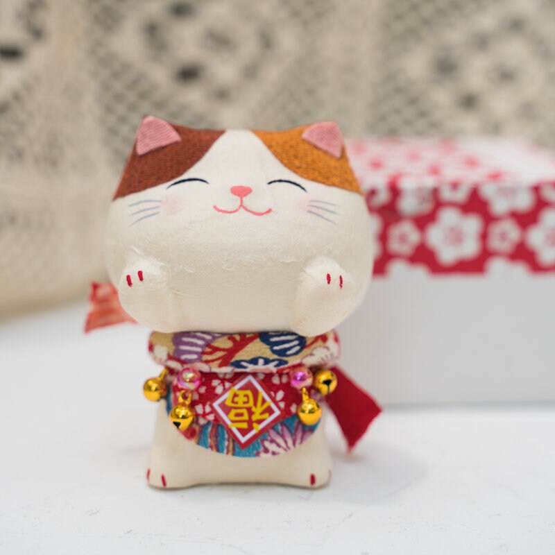 Japanese Cute Lucky Cat Holding Its Face Figurine