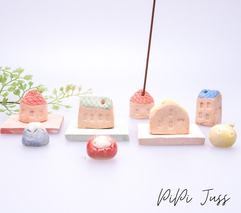 Japanese Cute Small House Stick Incense Holder