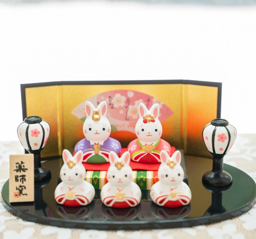 Japanese Cute Rabbit Family Figurine