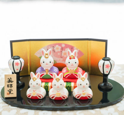 Japanese Cute Rabbit Family Figurine