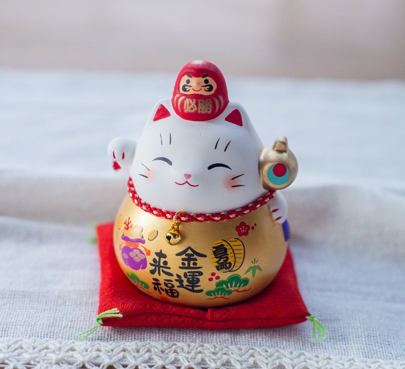 Japanese Cute Lucky Kitten Figurine