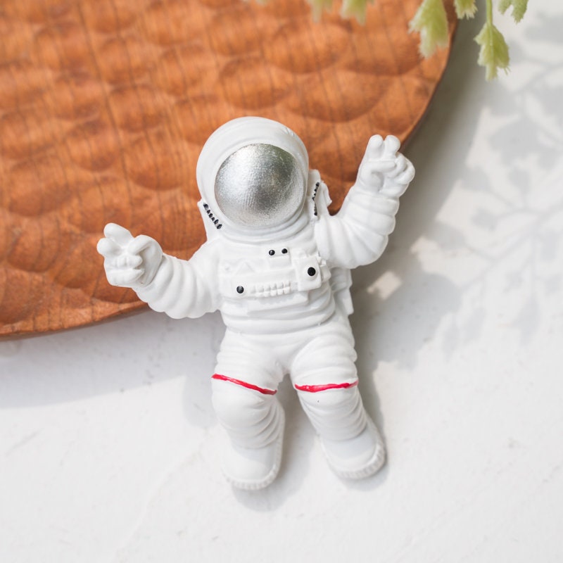 Set of 6 Or More Cute Astronauts And Planets Fridge Magnets